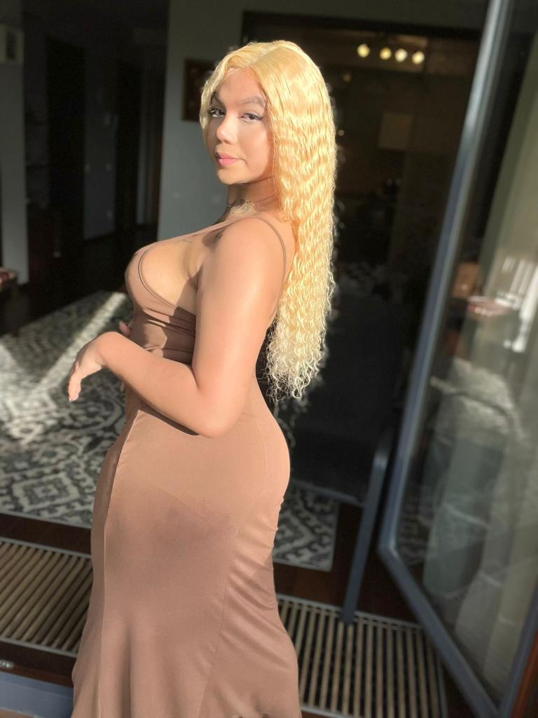 614691365: Transexual en Barcelona