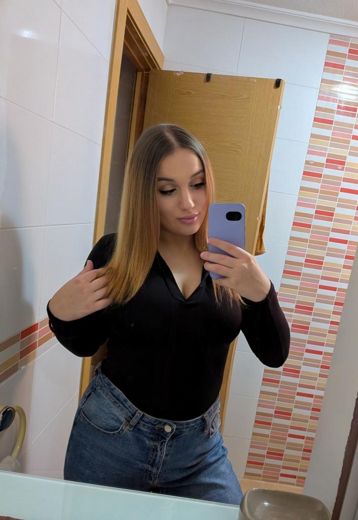611994027: Chica busca chico en Alicante