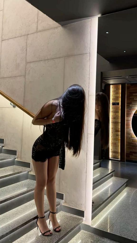 662439974: Chica busca chico en Málaga