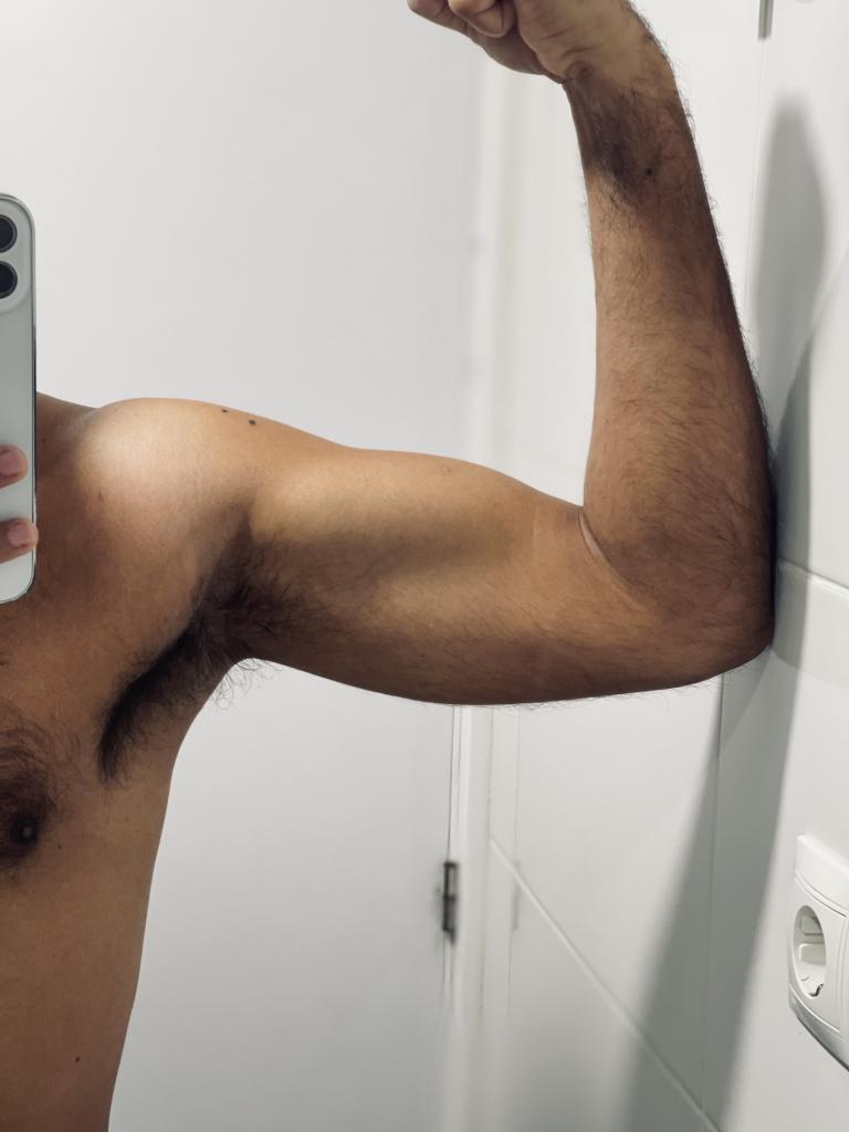 663523151: Chico busca chica en Madrid