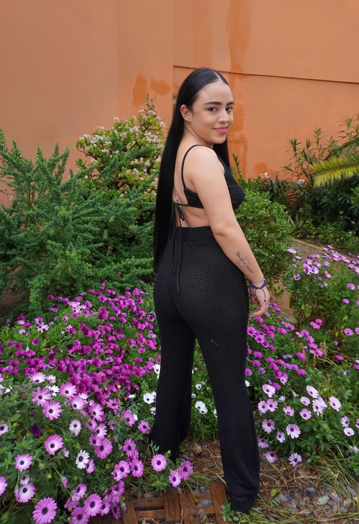 631143854: Chica busca chico en Valencia