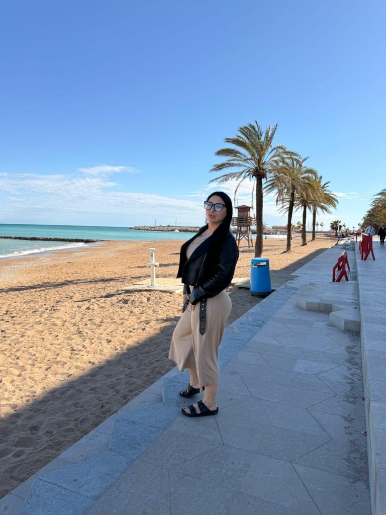 670828249: Chica busca chico en La Rioja