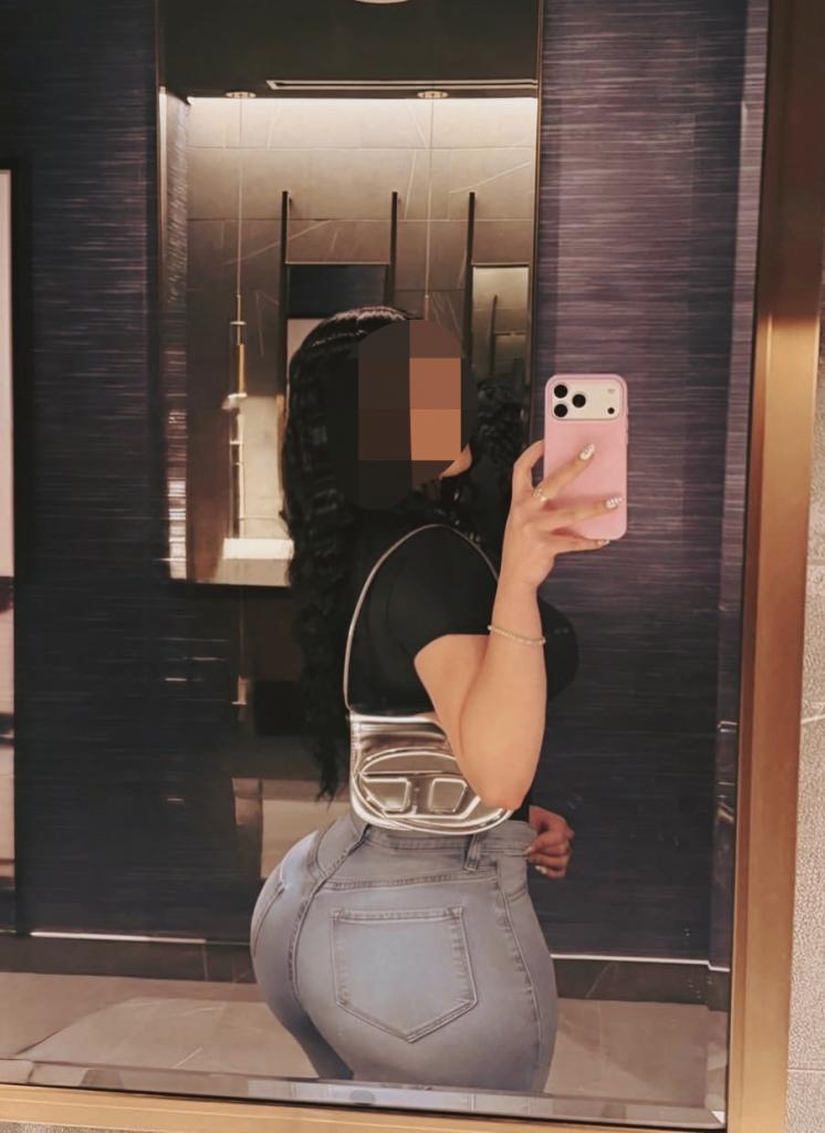 Chica busca chico en Sevilla: 