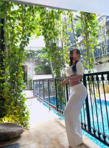 607236305: Chica busca chico en Alicante