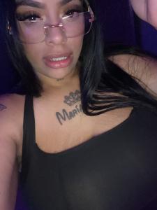 613898305: Chica busca chico en Alicante