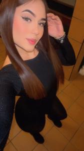 641230345: Chica busca chico en Barcelona