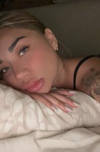 617781967: Chica busca chico en Barcelona