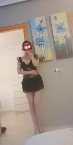 678446519: Chica busca chico en Sevilla