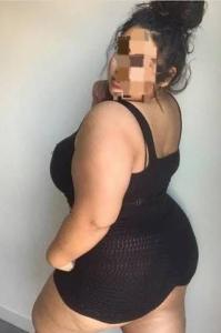 663176074: Chica busca chico en Murcia