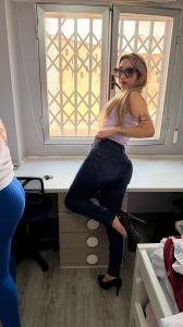 612419059: Chica busca chico en Navarra