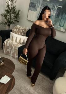 613202655: Chica busca chico en Pontevedra