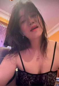 692243559: Chica busca chico en La Coruña