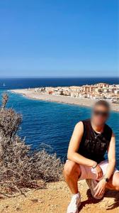 613594034: Chico busca chica en Granada