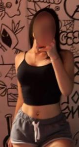 613585099: Chica busca chico en Lérida