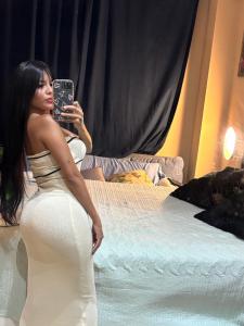 651693834: Chica busca chico en Sevilla