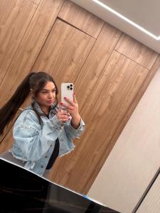 635081865: Chica busca chico en Ibiza