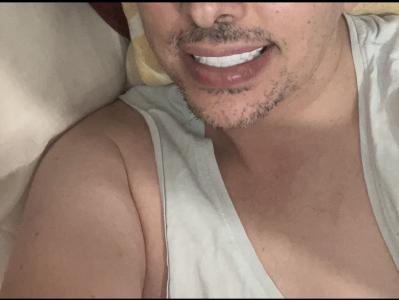 614335205: Chico busca chica en Cádiz