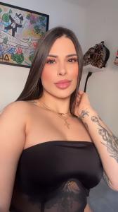 677313611: Chica busca chico en Barcelona