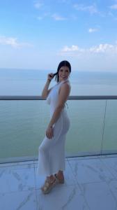 643956194: Chica busca chico en Madrid