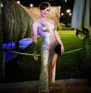 613437838: Chica busca chico en Ibiza