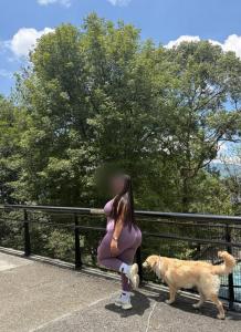 614483301: Chica busca chico en Barcelona