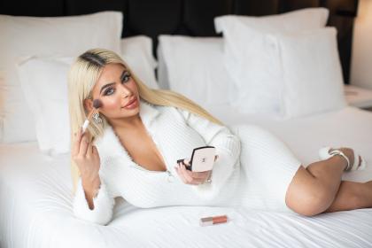 651758804: Chica busca chico en Madrid