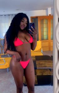 610946914: Chica busca chico en Madrid