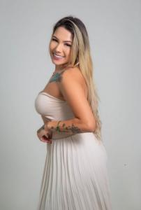 614796038: Chica busca chico en La Coruña