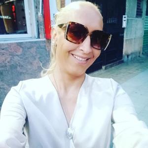 674380515: Chica busca chico en Valencia