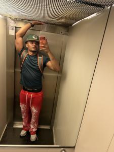 647939467: Chico busca chica en Madrid