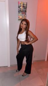 671299028: Chica busca chico en Barcelona