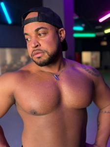 613251161: Chico busca chica en Madrid