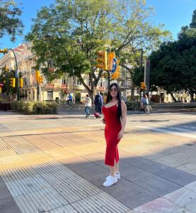 663513358: Chica busca chico en Granada