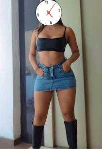 677355879: Chica busca chico en Almería