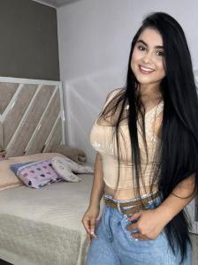 678953858: Chica busca chico en Barcelona