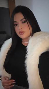 698395634: Chica busca chico en Barcelona