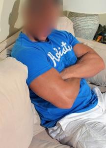 617463565: Chico busca chica en Sevilla