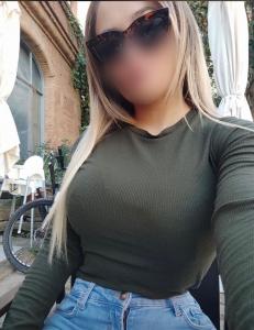 631399277: Chica busca chico en Pontevedra