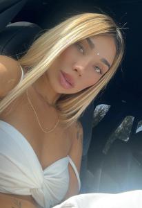 617781967: Chica busca chico en Barcelona