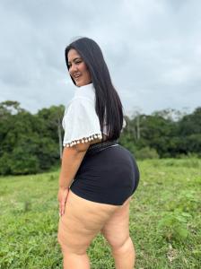 614867243: Chica busca chico en Granada