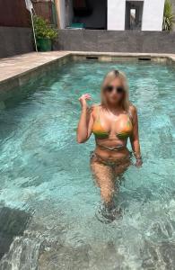 667683597: Chica busca chico en Madrid