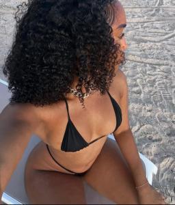 613308059: Chica busca chico en Lugo