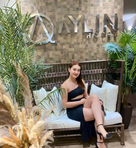 642988609: Chica busca chico en Málaga