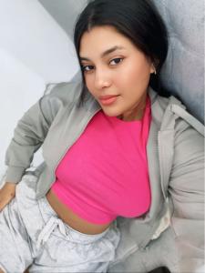 651696746: Chica busca chico en Sevilla