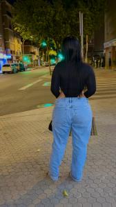 641917054: Chica busca chico en Sevilla