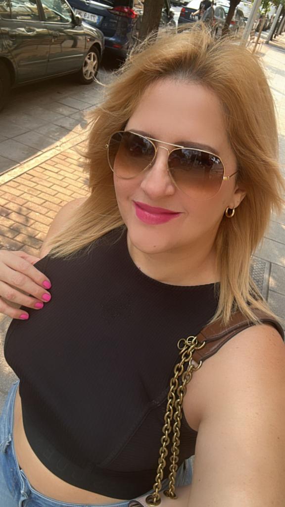 607054241: Chica busca chico en Córdoba