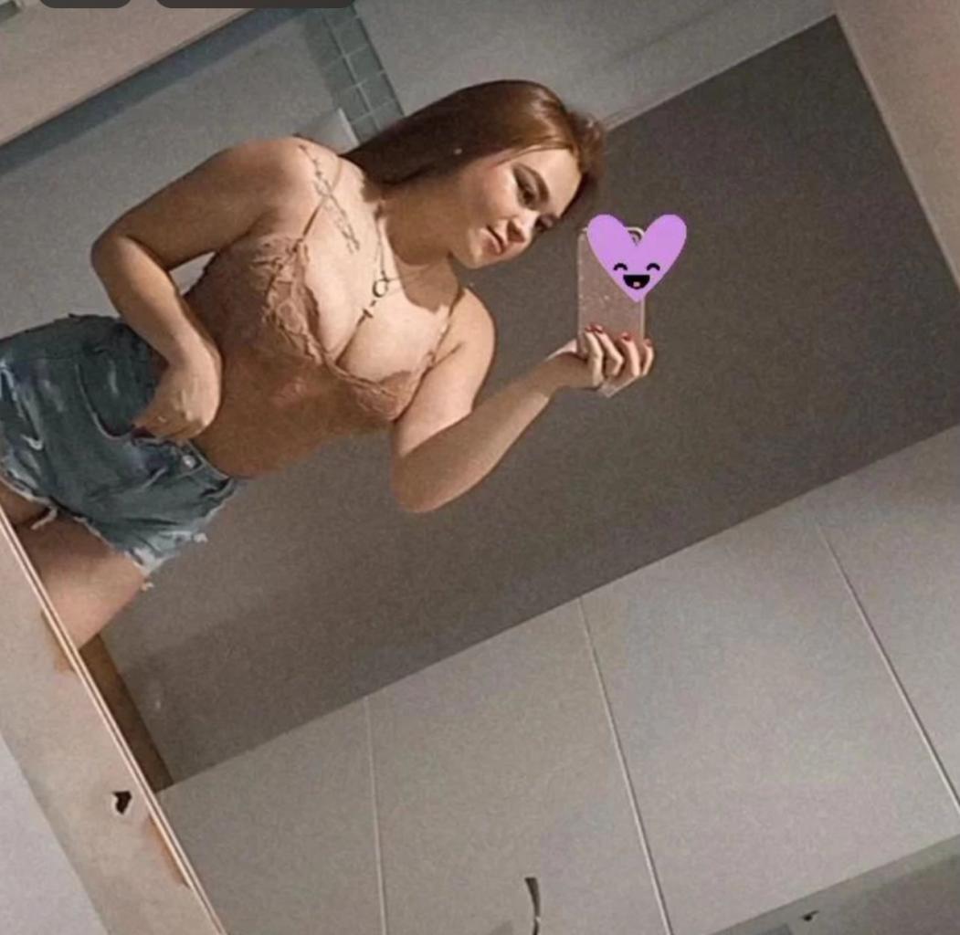 Chica busca chico en Tenerife: 