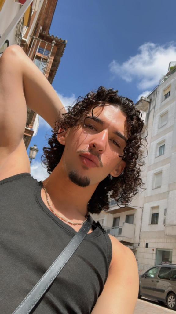 Chica busca chico en Sevilla: 