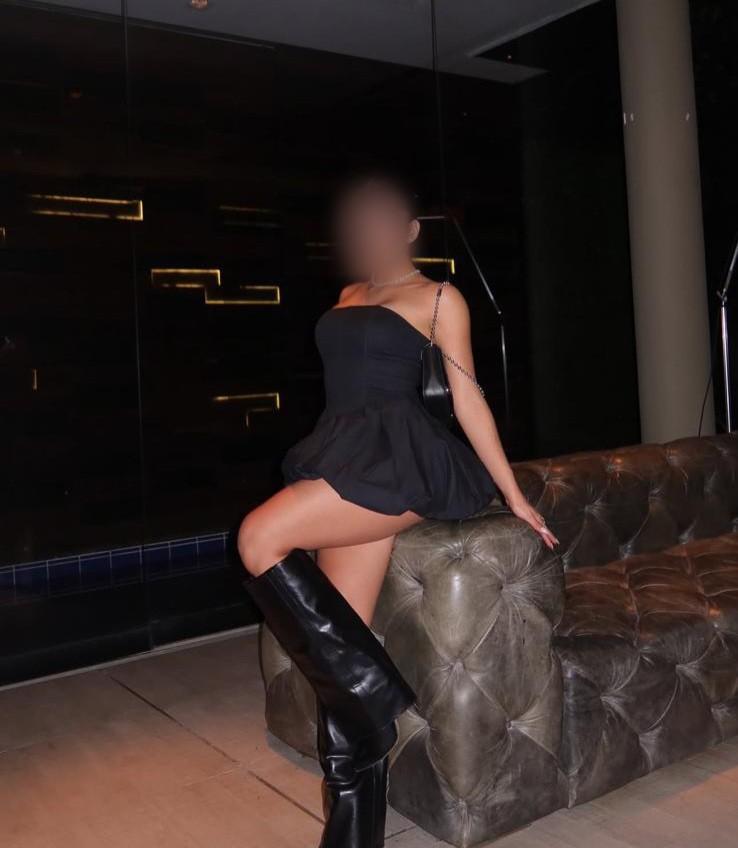 604110524: Chica busca chico en Granada