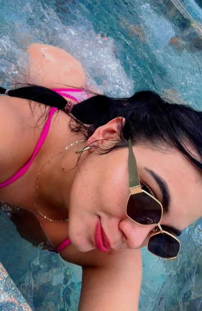 663914497: Chica busca chico en Formentera